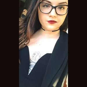 Meet your Posher, Alyssa